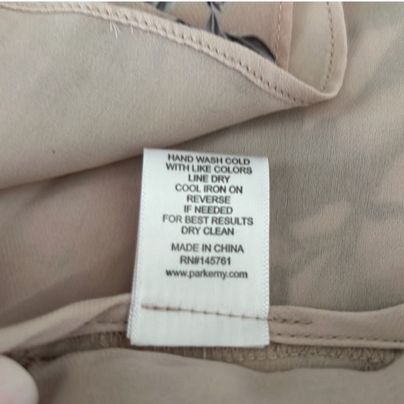 NWT Parker floral flutter sleeve peplum top size xs - Picture 9 of 13